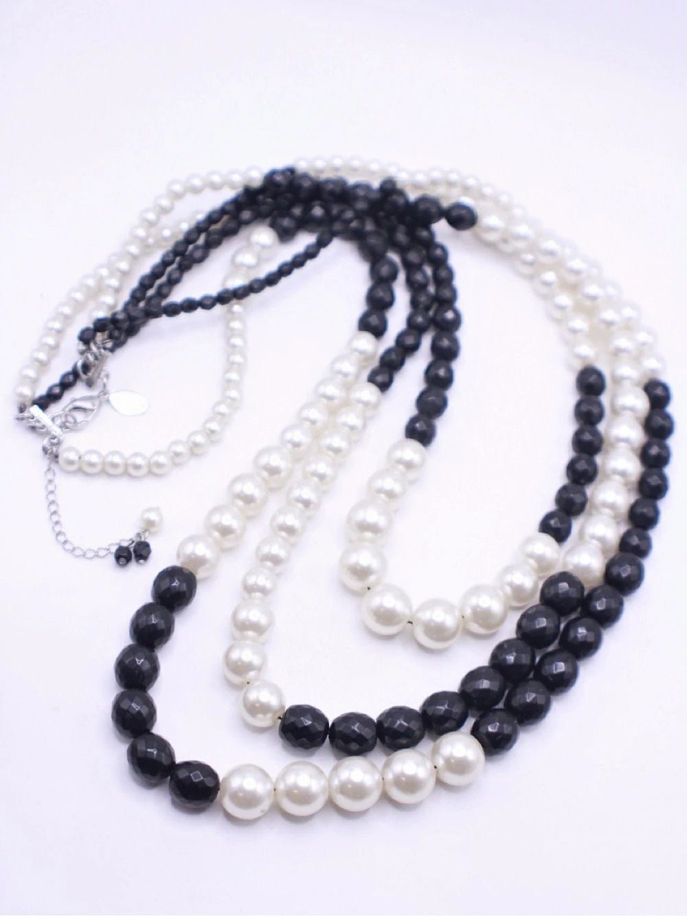 WHBM Black & White Beaded layered Pearl Necklace